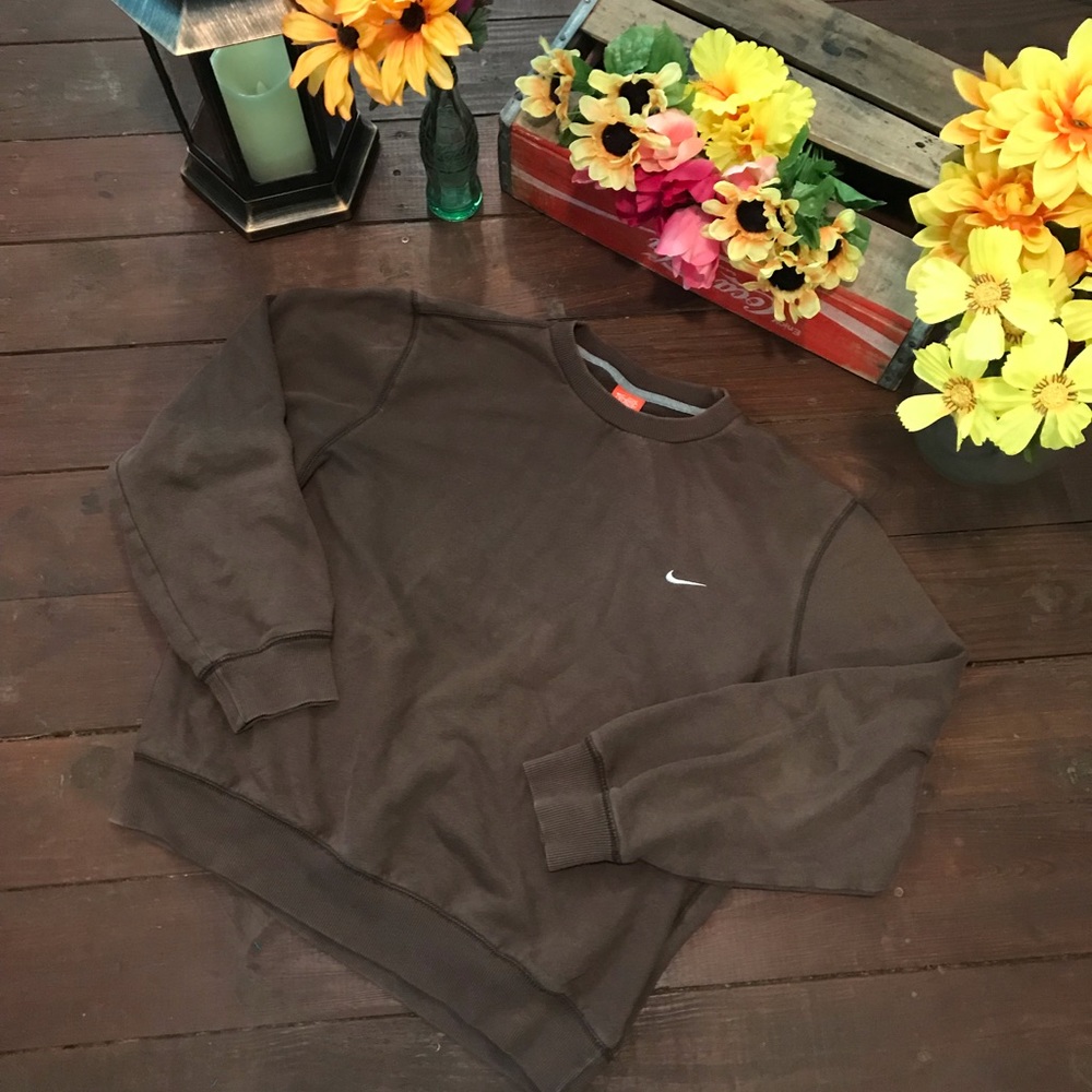 VINTAGE BROWN NIKE CREWNECK